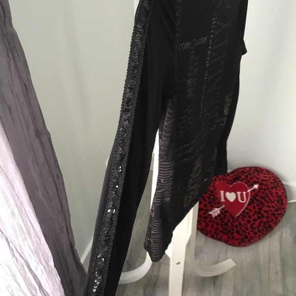 2 for 30 $/ Dynamite sweater - Picture 2 of 2